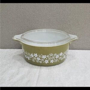 Vintage (set of 2) Pyrex “Crazy Daisy”
Olive Green Floral Bakeware